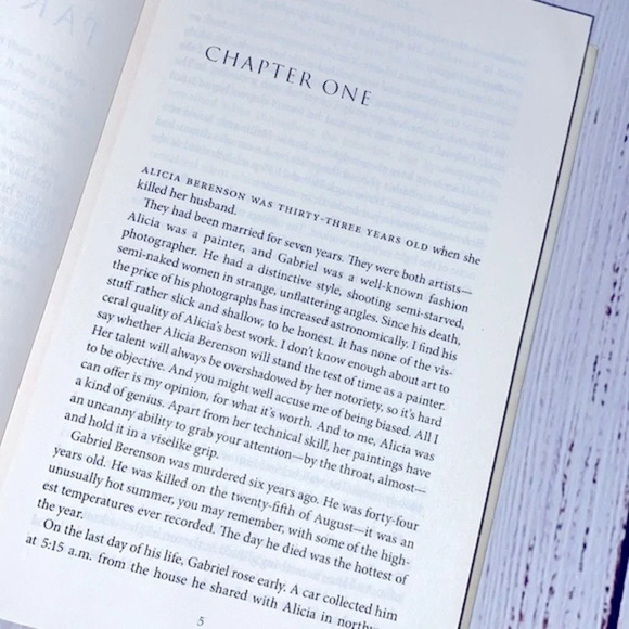 The Silent Patient hardback book by Alex Michaelides - Picture 6 of 8